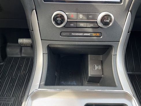 Used 2022 Ford Edge SEL w/ Convenience Package image 41