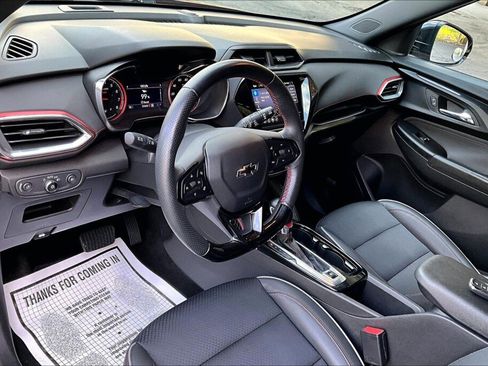 Used 2022 Chevrolet TrailBlazer RS w/ Technology Package AWD/4WD image 10