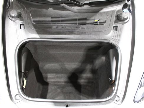 Used 2019 Porsche 718 Cayman image 37