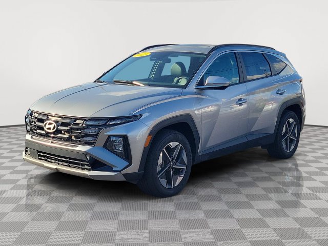 Certified 2025 Hyundai Tucson SEL AWD/4WD image 2
