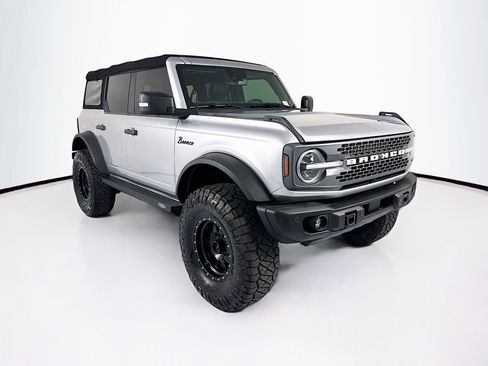 Used 2022 Ford Bronco Badlands AWD/4WD image 3