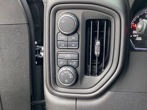 Used 2024 Chevrolet Silverado 1500 Custom Trail Boss image 21