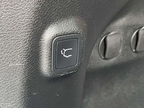 Certified 2021 Jeep Cherokee Trailhawk w/ Comfort/Convenience Group image 41