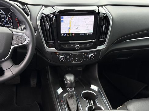 Certified 2022 Chevrolet Traverse Premier w/ Redline Edition image 16