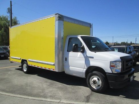 Used 2022 Ford E-350 and Econoline 350 Super Duty w/ Power Windows & Locks Group RWD image 1
