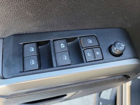 Used 2021 Toyota Tacoma SR5 w/ Trail Edition AWD/4WD image 22