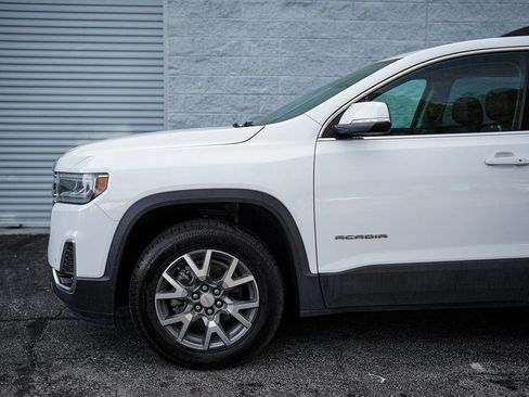 Used 2023 GMC Acadia SLT image 11