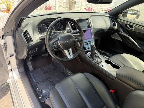 Used 2017 INFINITI Q60 3.0t w/ Premium Plus Package 3.0T image 29