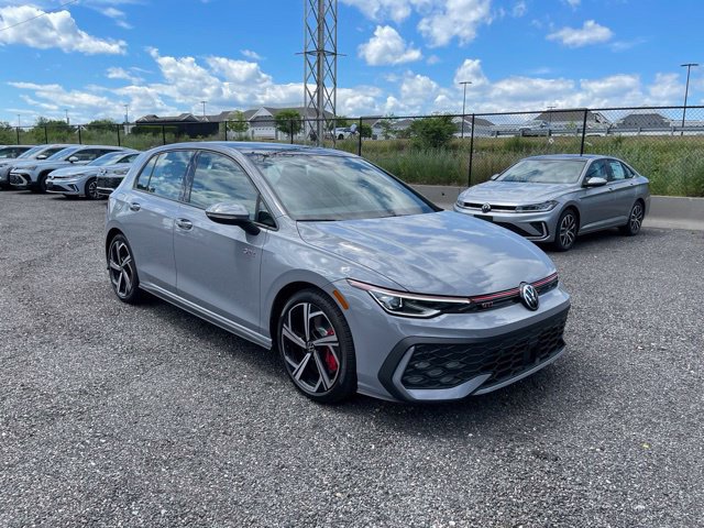 New 2026 Volkswagen GTI SE FWD image 5