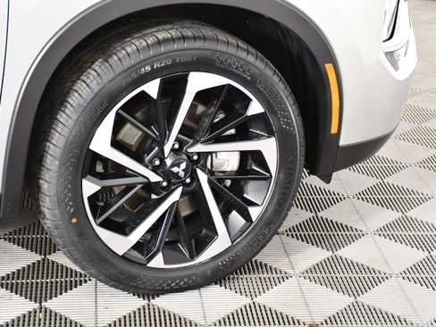 Used 2024 Mitsubishi Outlander SE image 53