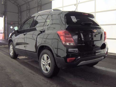 Used 2022 Chevrolet Trax LT w/ Driver Confidence Package AWD/4WD image 2