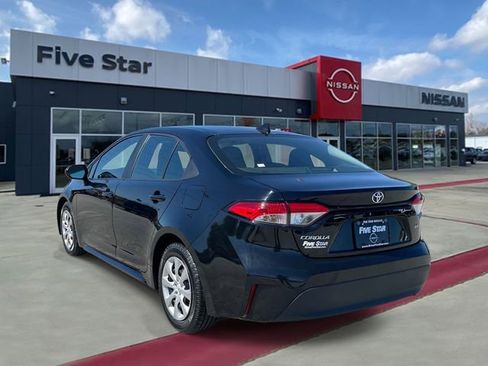 Used 2024 Toyota Corolla LE FWD image 4