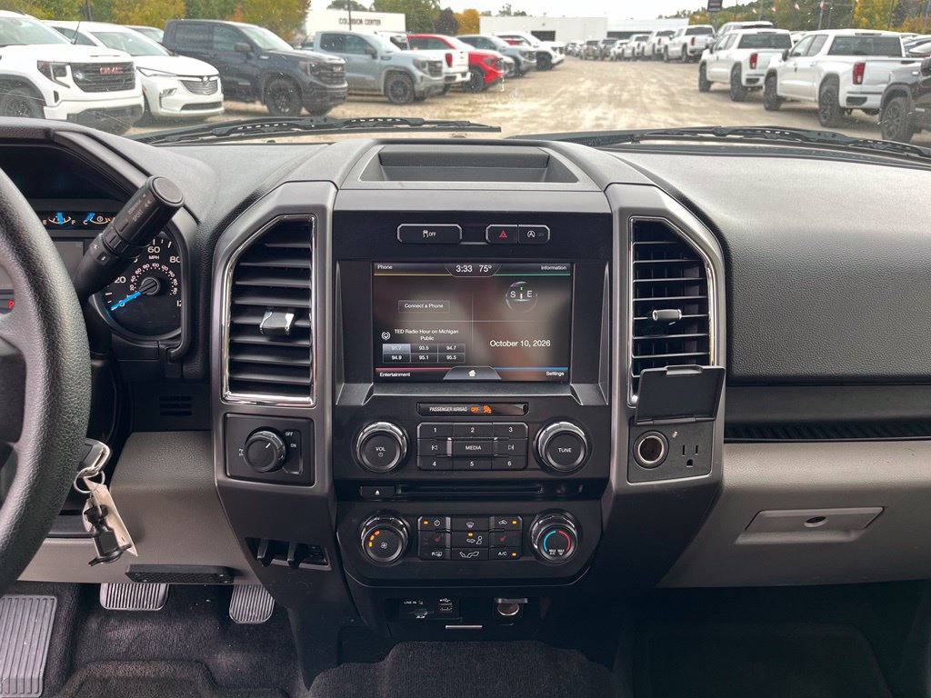 Used 2015 Ford F150 XLT w/ Equipment Group 302A Luxury RWD image 19