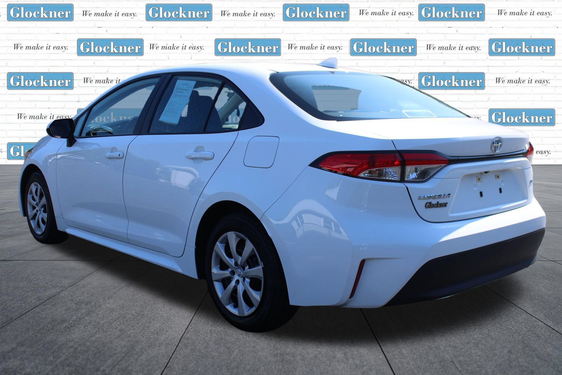Used 2025 Toyota Corolla LE FWD image 8