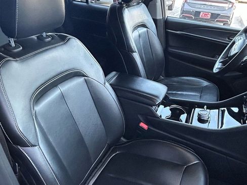 Used 2023 Jeep Grand Cherokee Limited w/ Trailer Tow Prep Group (B) image 17