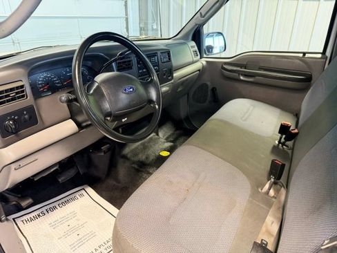 Used 2003 Ford F250 XL RWD image 7