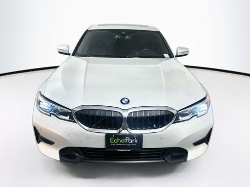 Used 2021 BMW 330i Sedan w/ Convenience Package RWD image 2