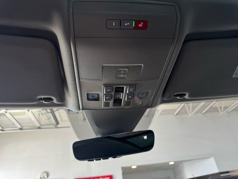 Used 2022 Volkswagen Atlas SEL Premium image 27