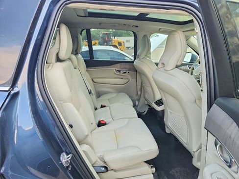 Used 2024 Volvo XC90 B6 Plus AWD/4WD image 9
