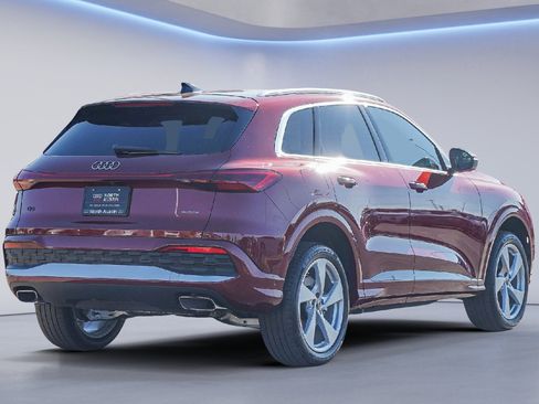 New 2025 Audi Q5 Premium Plus image 4