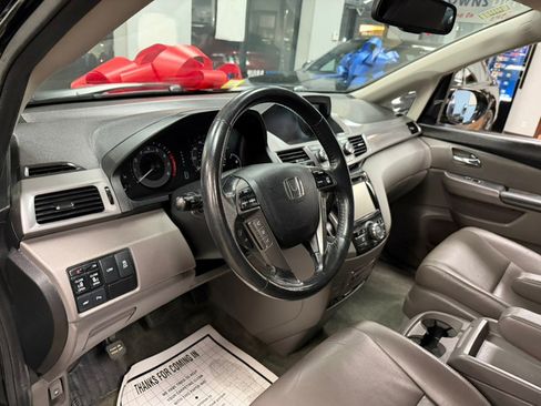 Used 2016 Honda Odyssey Touring Elite image 18