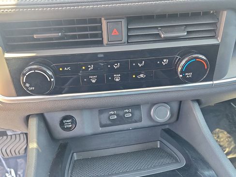 Certified 2025 Nissan Rogue S FWD image 20