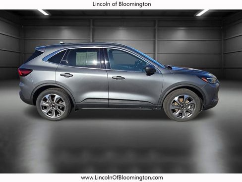 Used 2025 Ford Escape Platinum w/ Premium Technology Package image 6