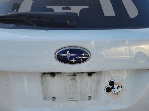 Used 2015 Subaru Outback 2.5i Premium image 9