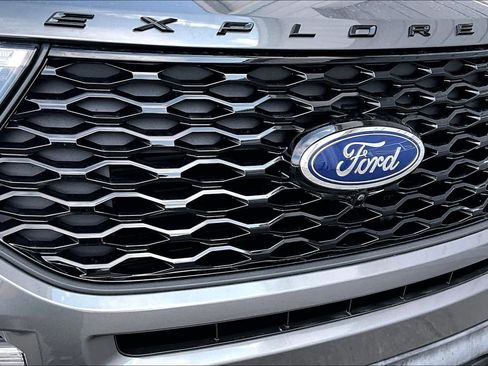 Used 2023 Ford Explorer ST w/ Equipment Group 401A image 34