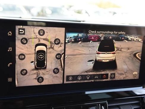 New 2026 Nissan Pathfinder Platinum image 17