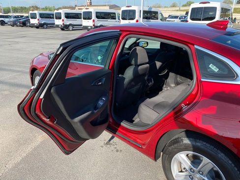 Used 2024 Chevrolet Malibu LT image 26