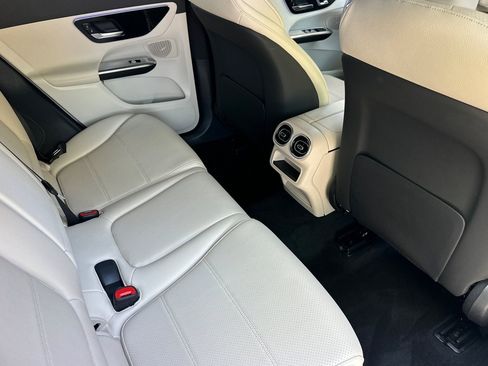 Certified 2025 Mercedes-Benz GLC 350e 4MATIC image 35