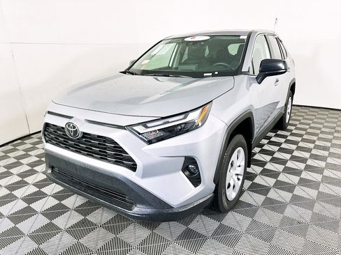 Used 2025 Toyota RAV4 LE FWD image 7