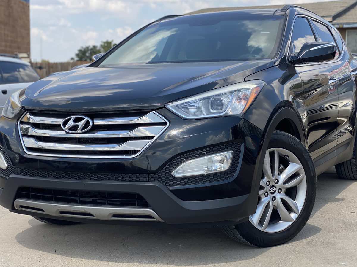 Used 2014 Hyundai Santa Fe Sport 2.0T w/ Technology Package 05 FWD image 3