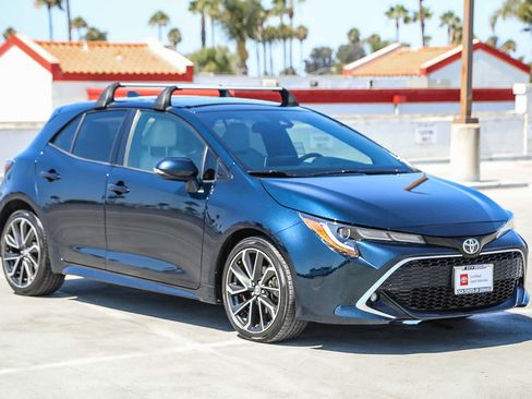 Certified 2019 Toyota Corolla XSE FWD image 4