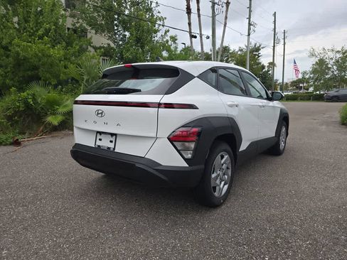 New 2027 Hyundai Kona SE FWD image 7