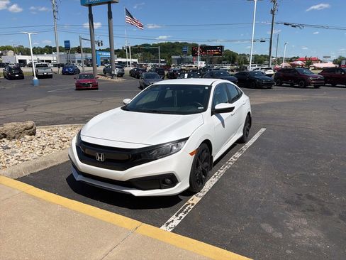 Used 2020 Honda Civic Sport image 1