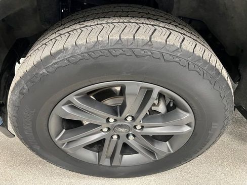 Used 2023 Ford F150 Lariat w/ Equipment Group 502A High image 17