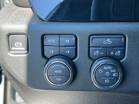 Used 2023 Chevrolet Silverado 1500 RST AWD/4WD image 20