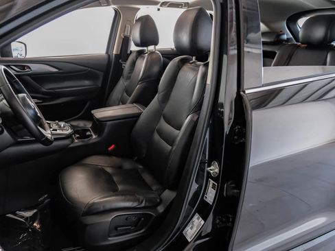 Used 2018 MAZDA CX-9 Touring w/ Touring Premium Package image 31