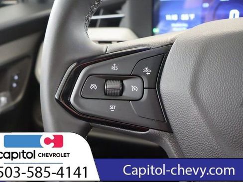 Used 2027 Chevrolet Bolt RS FWD image 17