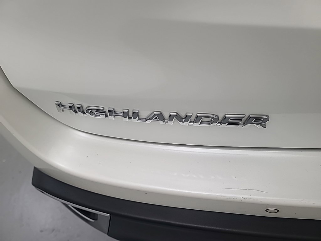 Used 2018 Toyota Highlander Limited Platinum AWD/4WD image 11