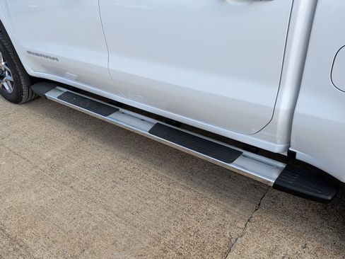 New 2026 GMC Sierra 1500 SLT image 47