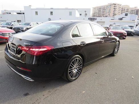 Used 2025 Mercedes-Benz C 300 4MATIC Sedan image 4