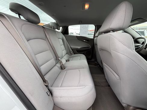 Used 2023 Chevrolet Malibu LS FWD image 20