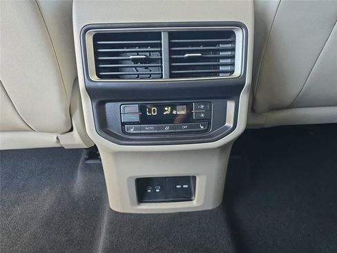 New 2026 Volkswagen Atlas SEL Premium R-Line AWD/4WD image 18