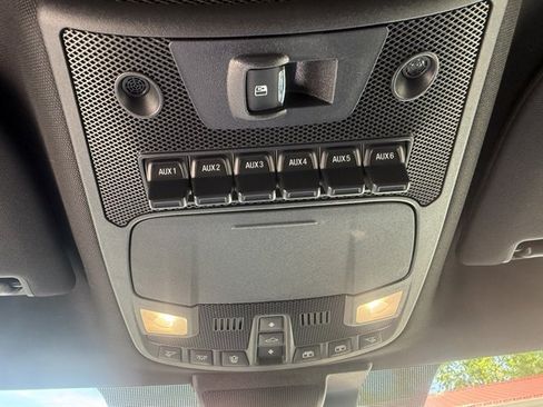 Used 2022 Ford F350 Lariat w/ Lariat Ultimate Package AWD/4WD image 31