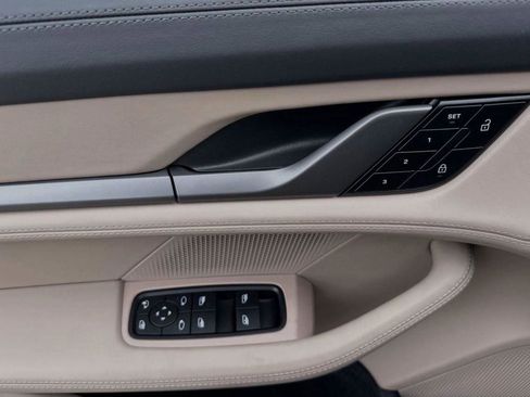 New 2025 Porsche Taycan 4S image 54