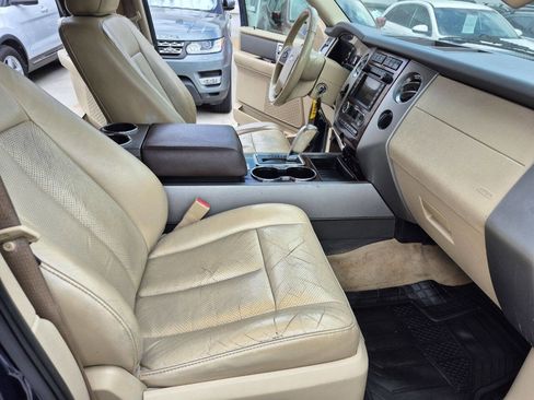 Used 2013 Ford Expedition XLT image 14