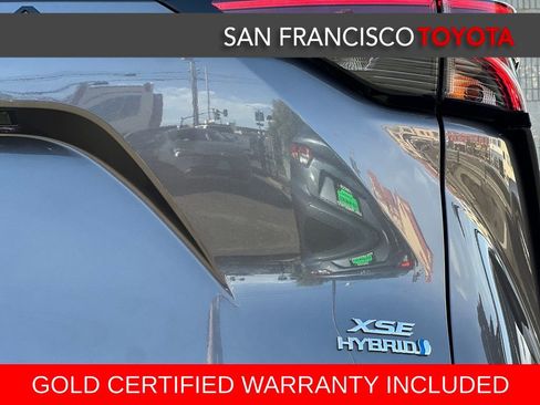 Certified 2022 Toyota Sienna XSE image 10